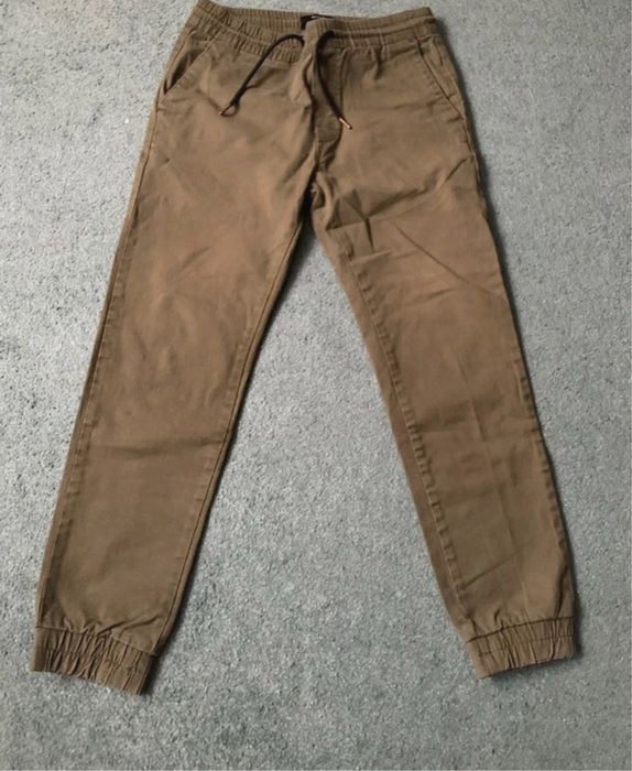 Pantaloni Barbati Bershka