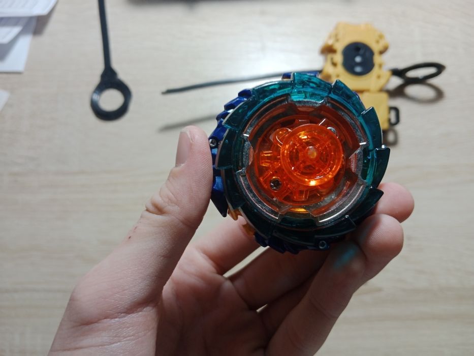 Wizard Fafnir Beyblade от компании SB