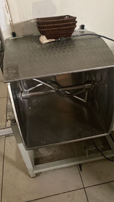 Продам тестомес из нержавеющей стали