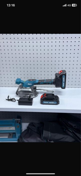 Виброприсоска для кафеля Макита