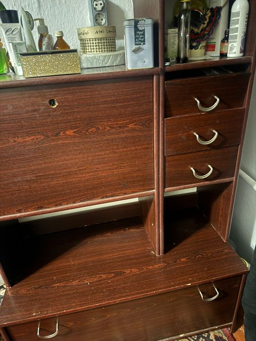 Шкаф горка для гостиной