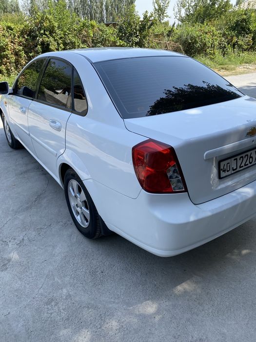Chevrolet Gentra 3-Pozitsiya avtomat