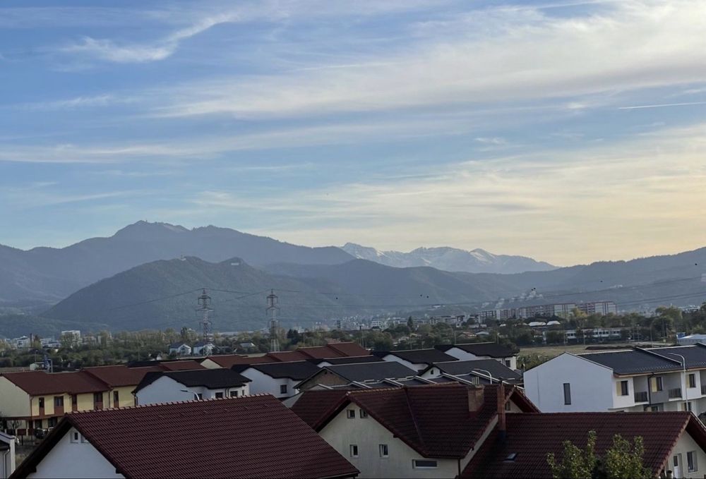 Privat Garsoniera Mansardabila cu Priveliste Panoramica Strip Mall
