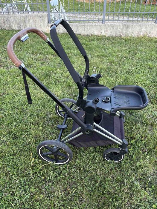 Шаси Cybex Priam 4 Chrome Brown с основа за седалка