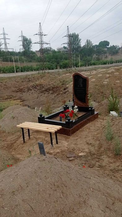 Памятники из качественного гранита и мрамир