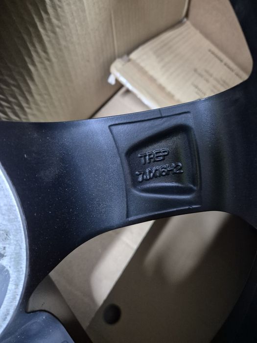 Джанти Dezent 16 цола , 5х108 , 7j , et48 Ford , Volvo , Jaguar