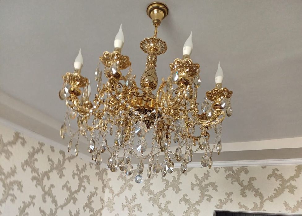 Люстра Б/у для гостиной комнаты