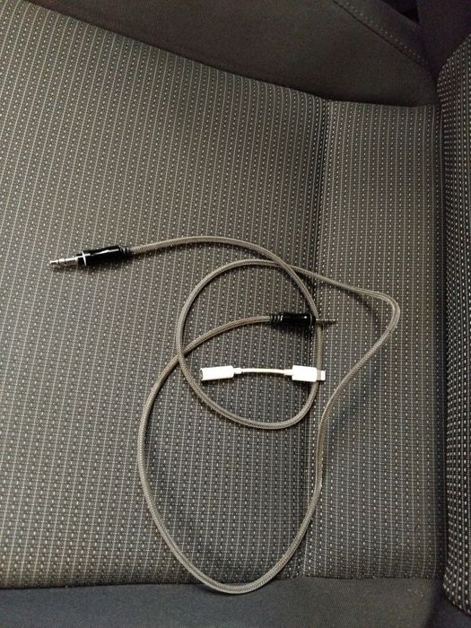 Vând cablu Jack Jack +adaptor ihone