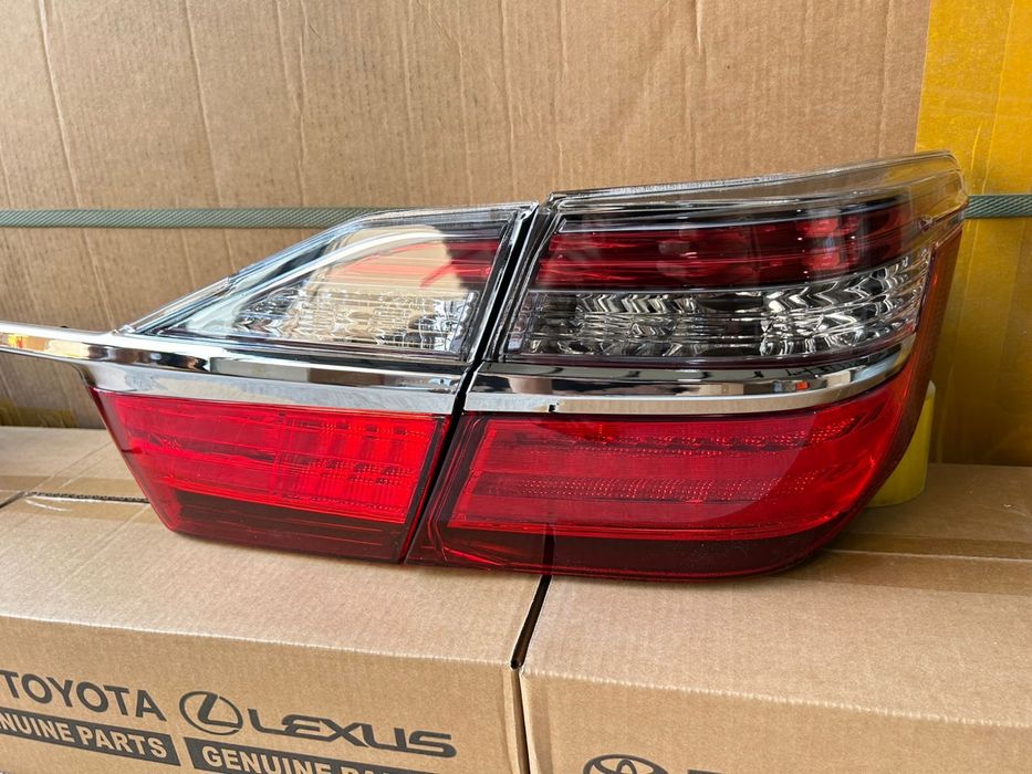 Задние фонари Camry 55