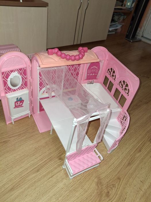 Барби къща замък