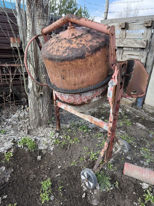 Бетономешалка продам
