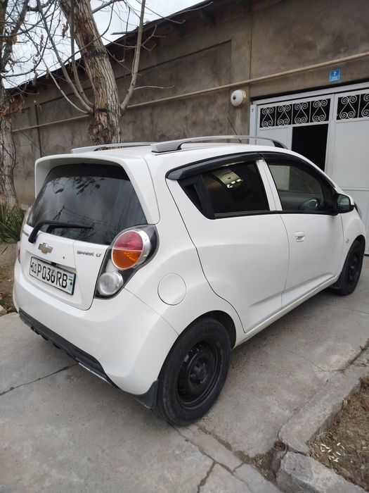2014 spark sotiladi
