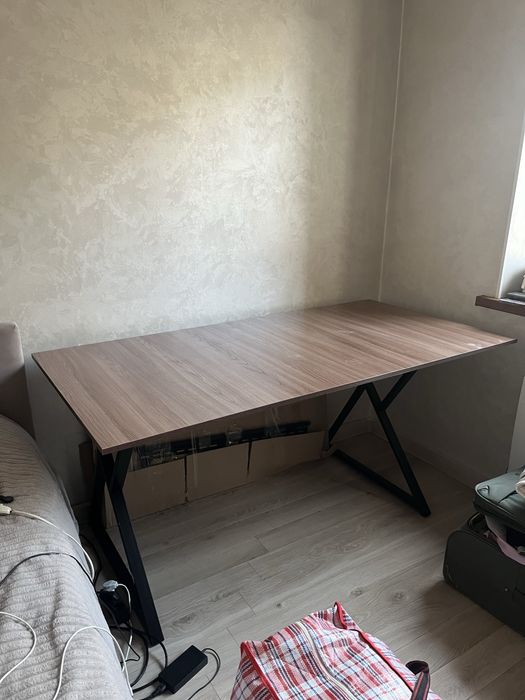 СРОЧНО! Отдаем стол