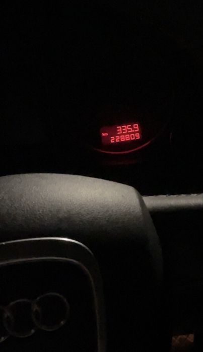 AUDI A4 B7 2.0 TDI