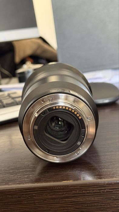 Обектив sony E 18-105 f4