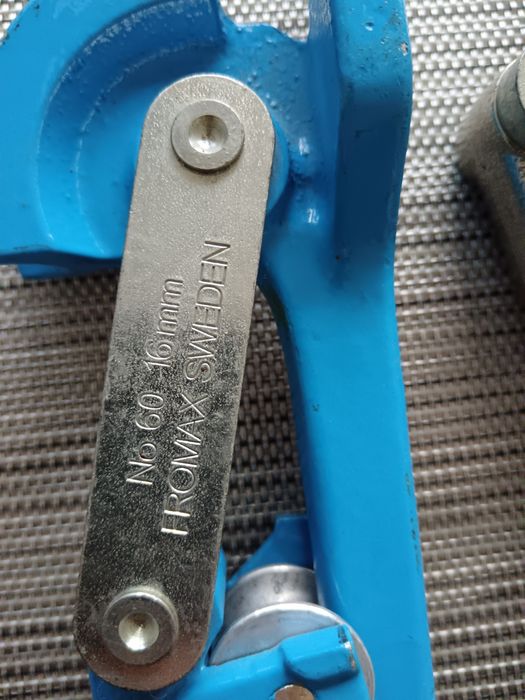 Clești îndoit țeavă