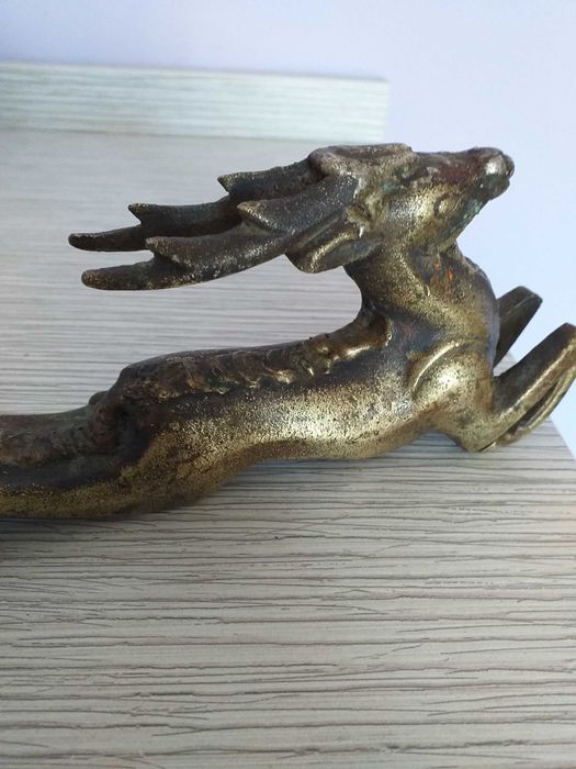 Емблема на волга еленче