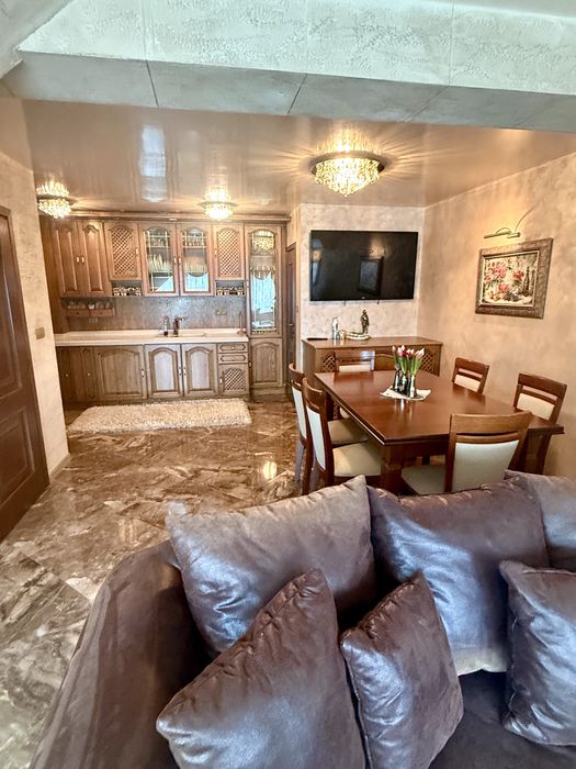 Луксозна къща под наем близо до Велико Търново