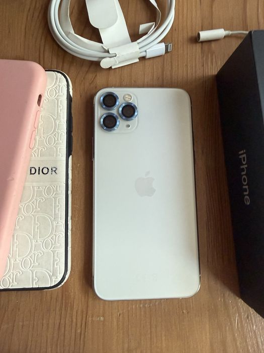 iPhone 11 pro 256 mb