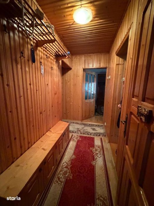 Apartament 3 camere, etaj intermediar, Radauti