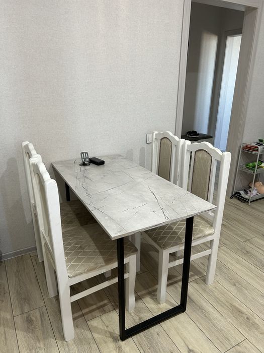 стол со стульями