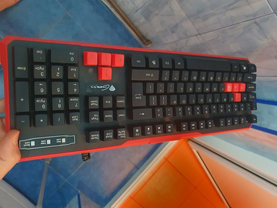 Tastatură gaming Genesis Rhod 110 – cu fir