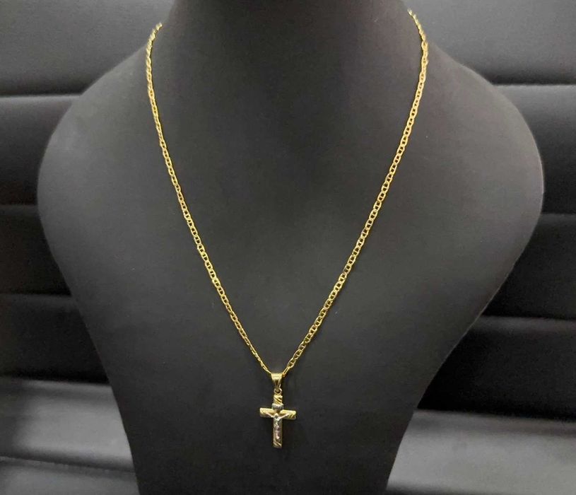 Златен синджир с кръст 14 К 585 /3,68 гр.