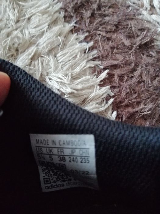 De vinzare ghete fotbal crampoane. Preț 50lei perechea