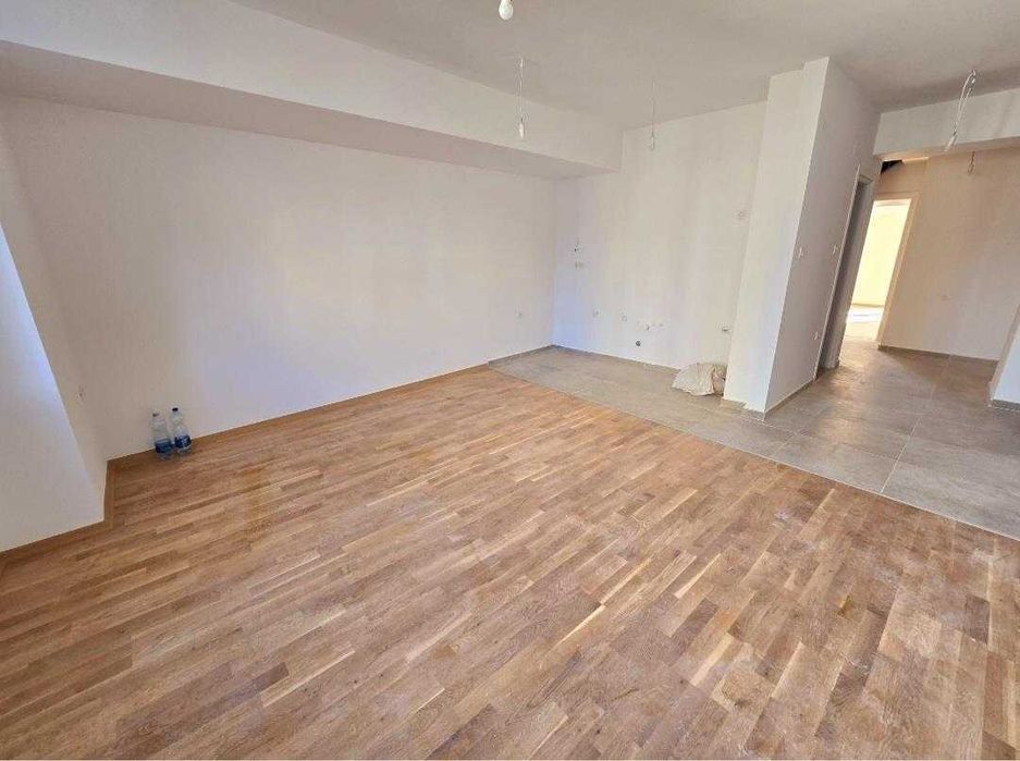 Дава се под наем Мезонет в Пловдив, Гагарин - 87 кв.м за 260.1 € - Снимка #3