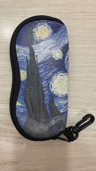 Чехлы стильные для очков