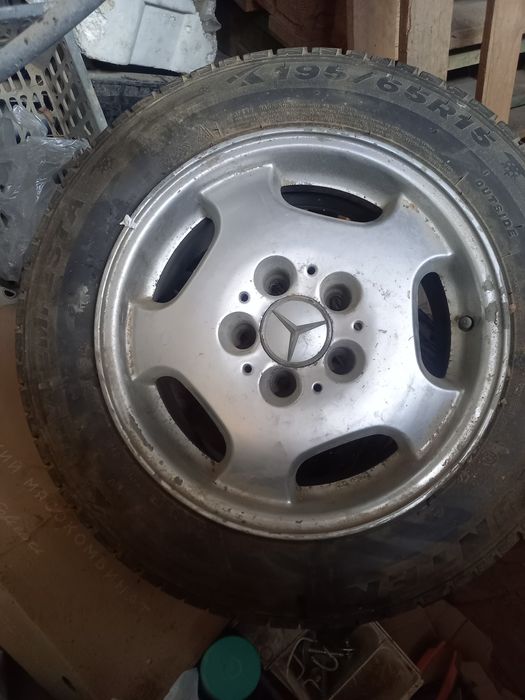 Продам диск комплект 4 шинами зимный