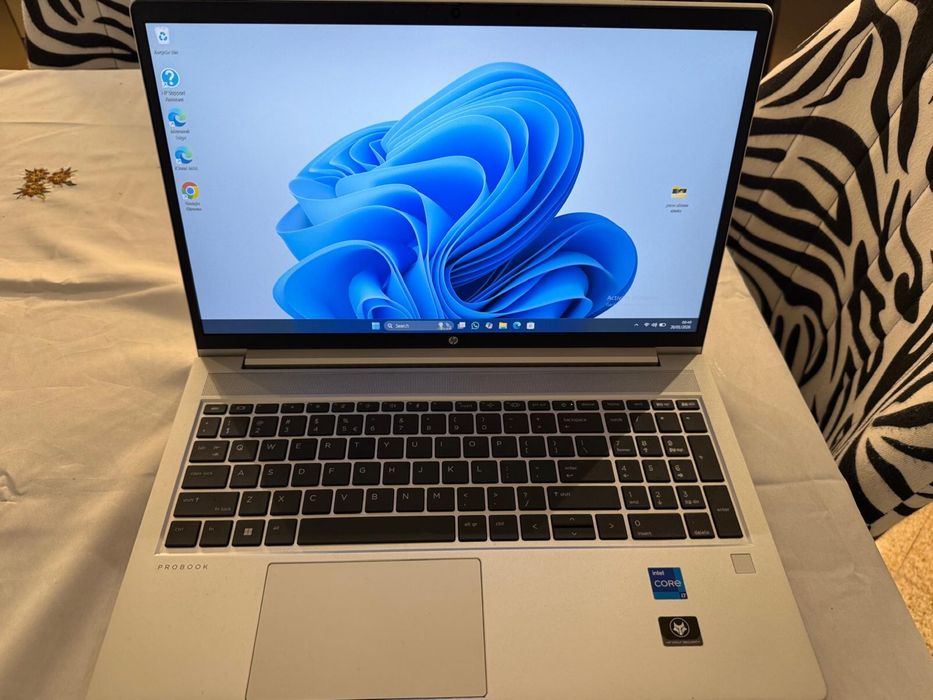 Laptop HP ,i7 generatia 12,placa video dedicata