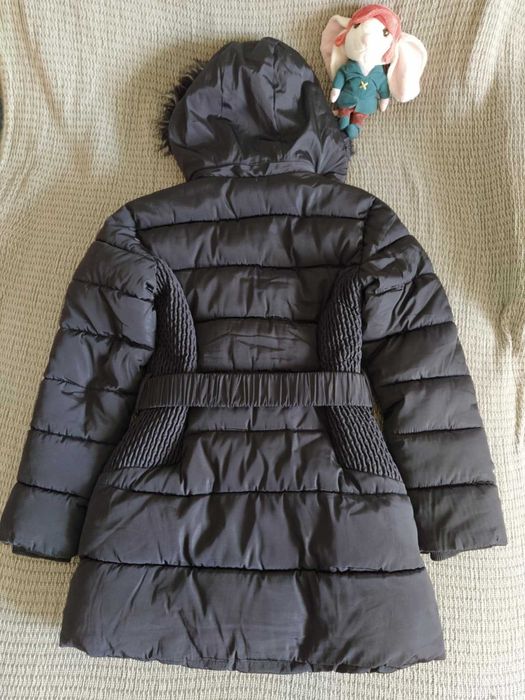 Вталено черно зимно яке