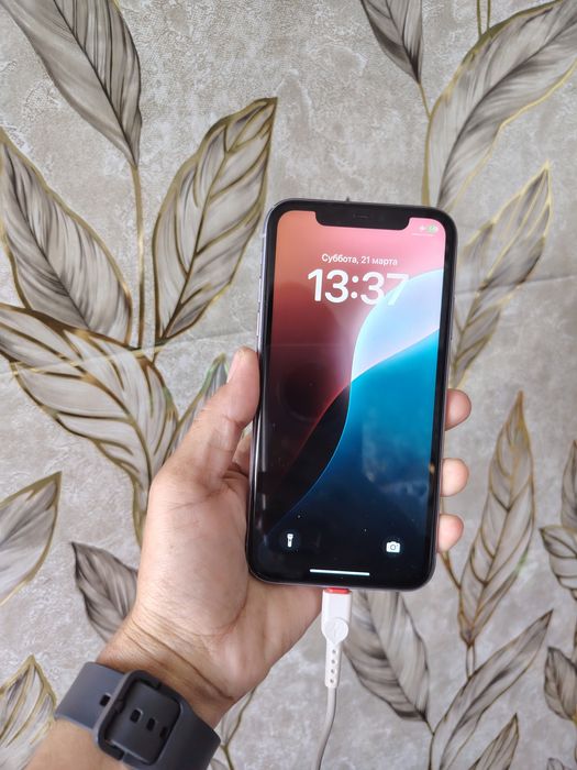 продаётся телефон