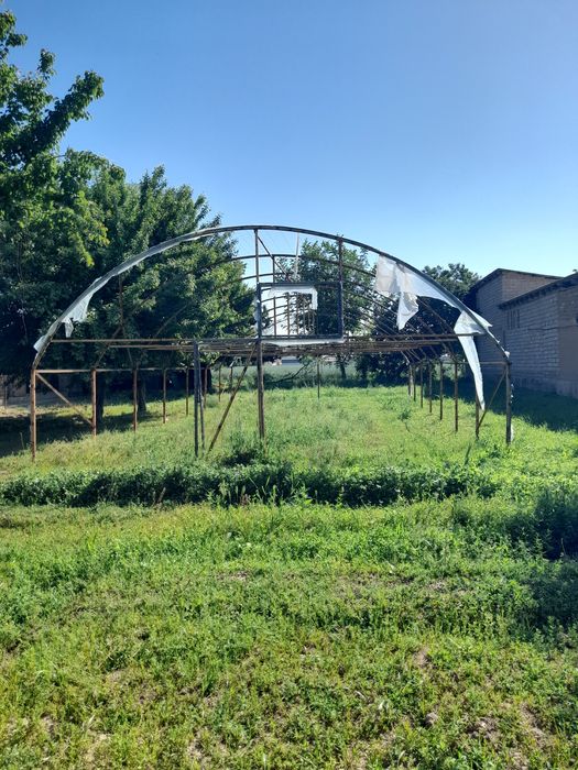 Arzonga yer uchaskasi Nurafshon da 4 sotx