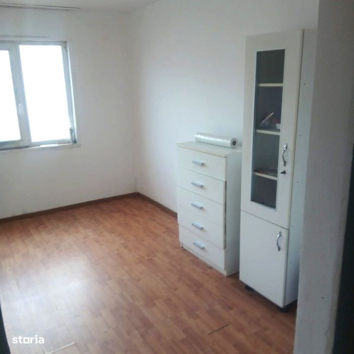 Garsoniera 22mp zona Spital Judetean mobilata 20.000eur neg