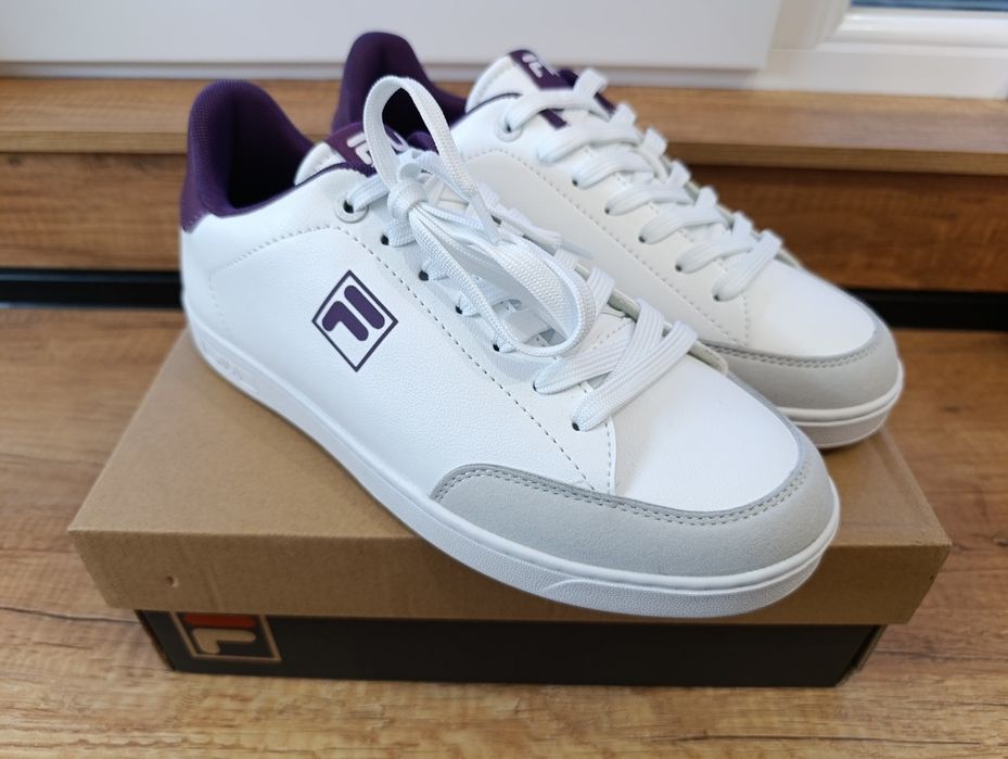 Fila Courtbay: Бели дамски маратонки