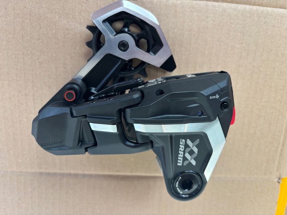 Deraior spate Sram XX DH AXS pt Downhill