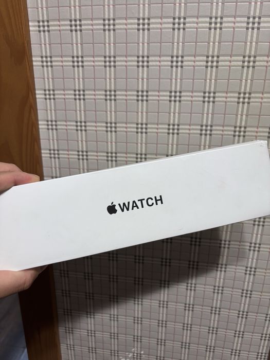 Продам apple watch SE 44mm