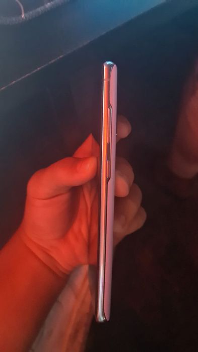 Samsung   s20 fe