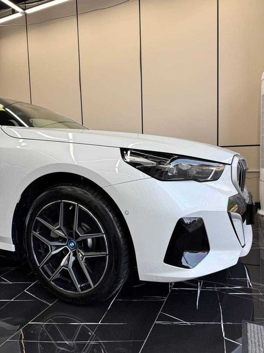 BMW I5 40L M-sport buyurtma asosida zakazga/на заказ