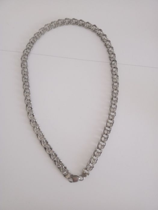 Продам серебряную цепочку