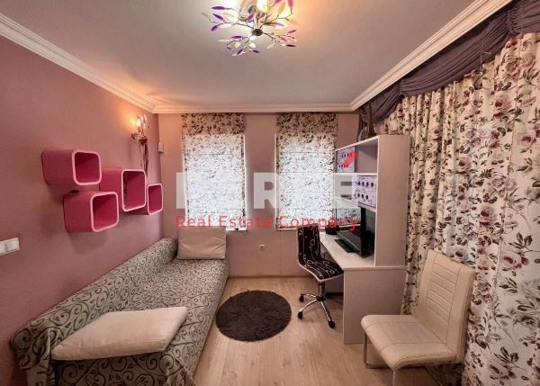 Продава се Къща в Бургас, Сарафово - 140 кв.м за 1429 €/кв.м - Снимка #1