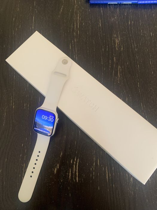 Apple Watch 8 Silver 45mm