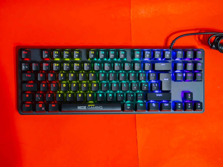 Механична геймърска клавиатура Nox Scavenger TKL, RGB подсветка, сини суичове (Blue Switch)