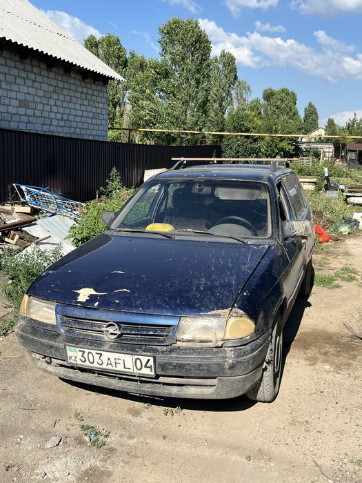 Opel Astra 1993 года