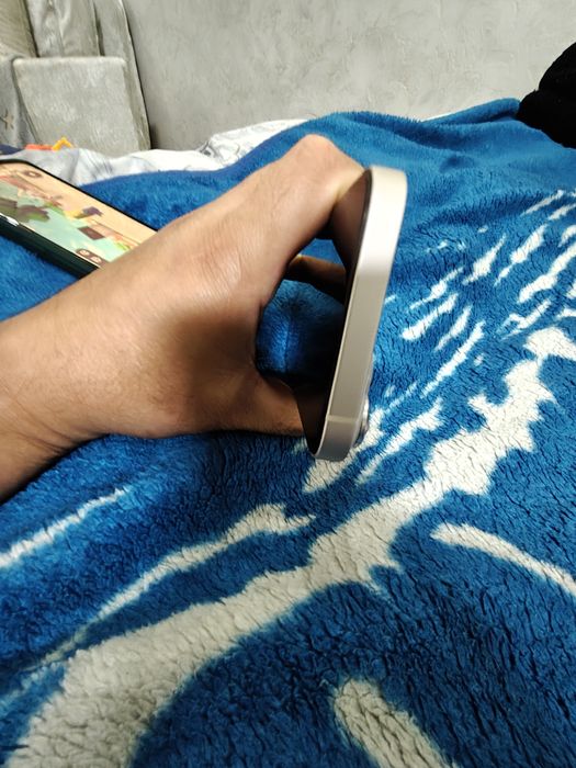 Продам Айфон 14 в идеальном состоянии