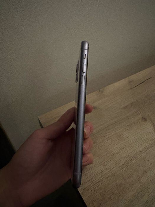 Iphone 11 liber de retea