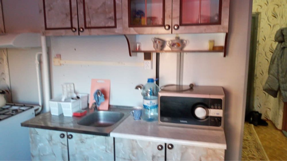 Продается 1 комнатная  5 мкр