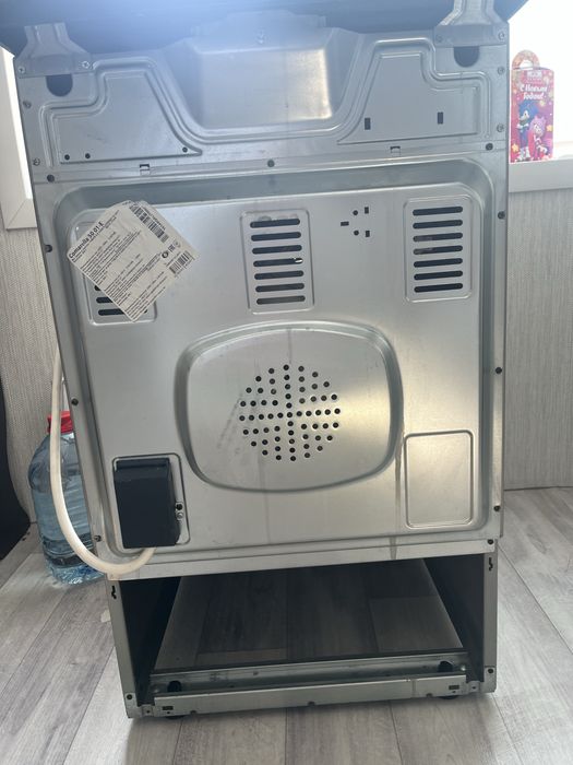 Продам электрическую плиту